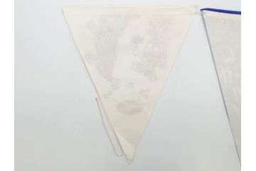 超稀少　コビト　おそ松くん　チョコレート　昭和レトロな雰囲気漂う三角のれん(ペナント、東京渡辺製菓、K.K、暖簾、広告、POP、袋付き)(R-074986)