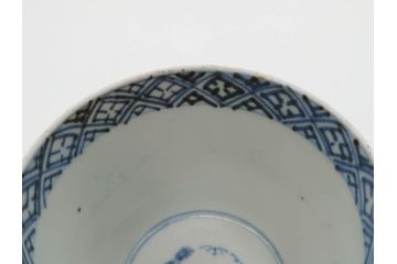 江戸期　古伊万里　染付　蛸唐草文　繊細なデザインと清涼感溢れるそば猪口2客セット(蕎麦猪口、湯呑み、湯のみ、和食器)(R-074987)