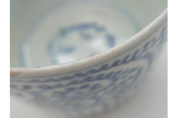江戸期　古伊万里　染付　蛸唐草文　繊細なデザインと清涼感溢れるそば猪口2客セット(蕎麦猪口、湯呑み、湯のみ、和食器)(R-074987)