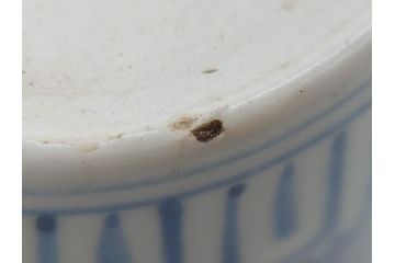 江戸期　古伊万里　染付　蛸唐草文　繊細なデザインと清涼感溢れるそば猪口2客セット(蕎麦猪口、湯呑み、湯のみ、和食器)(R-074987)