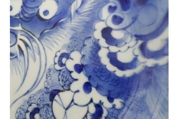 江戸期　古伊万里　染付　龍図　約32cm　1尺皿　藍色の濃淡で表現された迫力のある大皿(輪花、和皿、和食器、一尺)(R-074988)