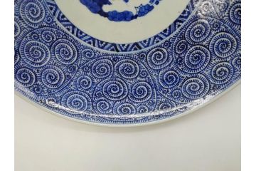 江戸期　成化年製　古伊万里　染付　蛸唐草文　松竹梅図　約45cm　1尺4寸皿　職人による丁寧な絵付けが目を惹く大皿(和皿、和食器、一尺四寸)(R-074989)