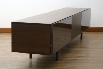 中古　美品!!　Cassinaixc.(カッシーナイクスシー)　BREATH(ブレス)　スタイリッシュな佇まいが魅力的なシアターボード(テレビ台、テレビボード、リビングボード、ローボード、収納棚、戸棚)(R-075008)