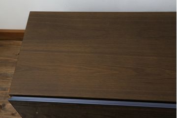 中古　美品!!　Cassinaixc.(カッシーナイクスシー)　BREATH(ブレス)　スタイリッシュな佇まいが魅力的なシアターボード(テレビ台、テレビボード、リビングボード、ローボード、収納棚、戸棚)(R-075008)