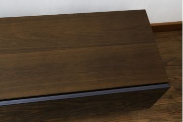 中古　美品!!　Cassinaixc.(カッシーナイクスシー)　BREATH(ブレス)　スタイリッシュな佇まいが魅力的なシアターボード(テレビ台、テレビボード、リビングボード、ローボード、収納棚、戸棚)(R-075008)