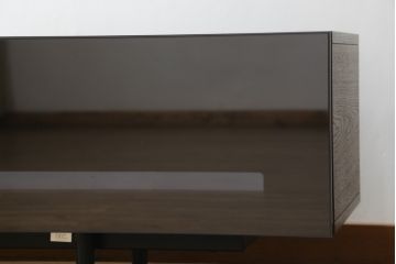 中古　美品!!　Cassinaixc.(カッシーナイクスシー)　BREATH(ブレス)　スタイリッシュな佇まいが魅力的なシアターボード(テレビ台、テレビボード、リビングボード、ローボード、収納棚、戸棚)(R-075008)