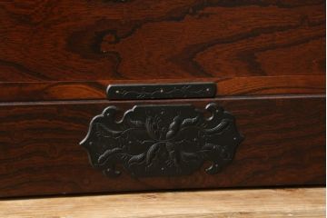 中古　美品　岩谷堂箪笥　力強い杢目と重厚感ある金具が魅力の和箪笥(整理箪笥、衣装タンス、収納たんす、引き出し)(R-075014)