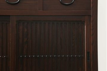 中古　美品　上質な和の空間を演出する水屋箪笥サイドボード(サイドキャビネット、収納棚、戸棚、食器棚、茶箪笥)(R-075019)