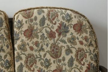 中古　美品!!　ERCOL(アーコール)　ボタニカル柄のファブリックが上品な2人掛けソファ(アームソファ、2Pソファ、二人掛け、英国、北欧)(R-075022)