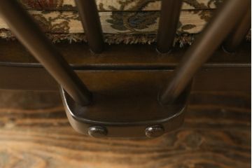中古　美品!!　ERCOL(アーコール)　ボタニカル柄のファブリックが上品な2人掛けソファ(アームソファ、2Pソファ、二人掛け、英国、北欧)(R-075022)