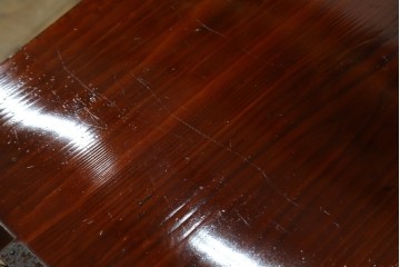 和製アンティーク　黒漆塗り　内部総桐(キリ)材　松竹梅の厚手金具が見事な庄内箪笥ローチェスト　(R-075039)