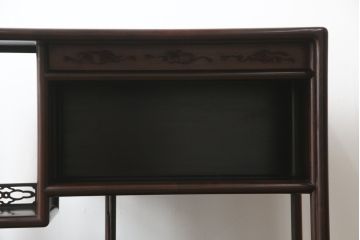 中古　美品　伝統工芸品　大阪唐木指物　中澤唐木　好斎作　紫檀(シタン)材　漆塗り　品のある佇まいが魅力の飾り棚(茶棚、違い棚、戸棚、収納棚)(R-075041)