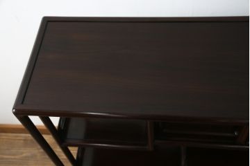 中古　美品　伝統工芸品　大阪唐木指物　中澤唐木　好斎作　紫檀(シタン)材　漆塗り　品のある佇まいが魅力の飾り棚(茶棚、違い棚、戸棚、収納棚)(R-075041)
