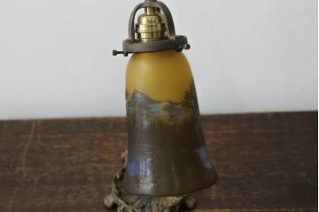 アンティーク照明　フランス　エミールガレ　工房　繊細なデザインと温かみのある色合いが魅力のデスクランプ(テーブルランプ、卓上照明)(R-075042)