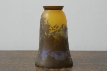 アンティーク照明　フランス　エミールガレ　工房　繊細なデザインと温かみのある色合いが魅力のデスクランプ(テーブルランプ、卓上照明)(R-075042)