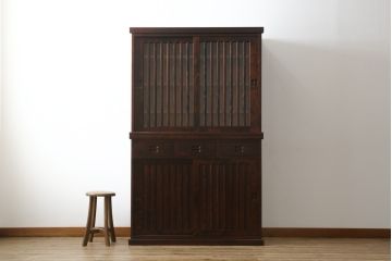 中古　美品　民芸家具　和光　NEW北樹　水屋115K　上質な和の空間を演出する二段重ね水屋箪笥(食器棚、茶箪笥、重ねタンス、キャビネット、収納棚、戸棚、店舗什器)(R-075046)