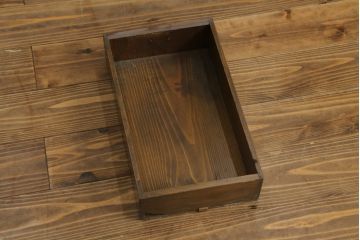 和製アンティーク　前面欅(ケヤキ)材　檜(ヒノキ)材　重厚感ある佇まいが魅力的な金沢水屋箪笥サイドボード(食器棚、サイドキャビネット、茶棚、茶箪笥、収納棚、戸棚、店舗什器)(R-075057)