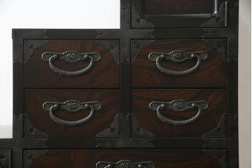 中古　民芸家具　上質な和の雰囲気香る階段箪笥(和箪笥、整理たんす、収納タンス、引き出し)(R-075073)