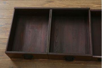 和製ビンテージ　美品!!　楡(ニレ)材　希少な両面使い　美しい木目と品のある佇まいが魅力の水屋箪笥(収納棚、戸棚、食器棚、ビンテージ)(R-075074)