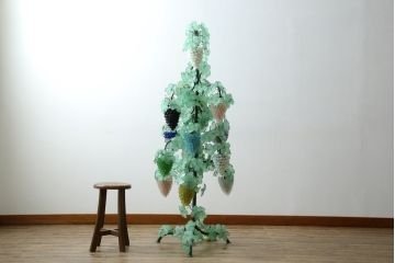 中古　イタリア製　トーソー社(TOSO CESARE)　ムラーノガラス(Murano　Glass)　ブドウ(葡萄、ぶどう)　13灯　空間のアクセントになるスタンドライト(フロアスタンド、スタンド照明、フロア照明、ベネチアングラス、ヴェネチアングラス、ムラノガラス)(定価約130万円)(R-075080)