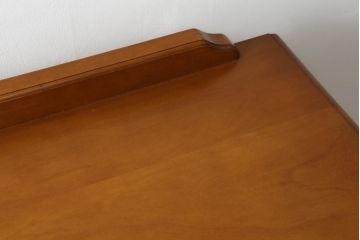 中古　美品　横浜クラシック家具　ダニエル(Daniel)　Etranger(エトランジェ)　E-111　温かみのある色合いと品のある佇まいが魅力のチェスト(サイドボード、引き出し)(定価約80万円)(R-075081)