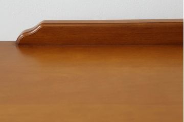 中古　美品　横浜クラシック家具　ダニエル(Daniel)　Etranger(エトランジェ)　E-111　温かみのある色合いと品のある佇まいが魅力のチェスト(サイドボード、引き出し)(定価約80万円)(R-075081)