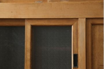 和製アンティーク　長い歳月を重ねた木味が魅力の三尺水屋箪笥(食器棚、収納棚、戸棚、時代箪笥、茶箪笥、キャビネット)(R-075091)