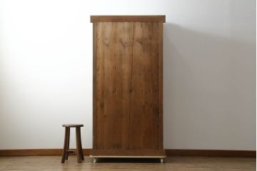 和製アンティーク　長い歳月を重ねた木味が魅力の三尺水屋箪笥(食器棚、収納棚、戸棚、時代箪笥、茶箪笥、キャビネット)(R-075091)