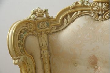 中古　イタリア高級家具　SILIK(シリック)　ロココ調　優雅で上品な空間づくりにぴったりな1人掛けソファ(一人掛けソファ、1P、アームソファ)(R-075092)