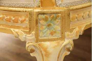 中古　イタリア高級家具　SILIK(シリック)　ロココ調　優雅で上品な空間づくりにぴったりな1人掛けソファ(一人掛けソファ、1P、アームソファ)(R-075092)