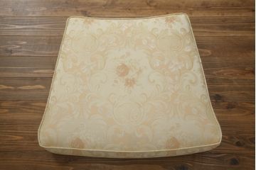 中古　イタリア高級家具　SILIK(シリック)　ロココ調　優雅で上品な空間づくりにぴったりな1人掛けソファ(一人掛けソファ、1P、アームソファ)(R-075092)
