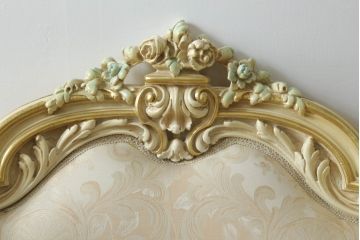 中古　美品　イタリア高級家具　SILIK(シリック)　ロココ調　優雅で上品な空間づくりにぴったりな1人掛けソファ(一人掛けソファ、1P、アームソファ)(R-075093)
