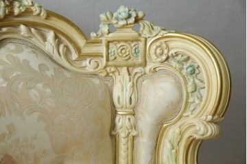 中古　美品　イタリア高級家具　SILIK(シリック)　ロココ調　優雅で上品な空間づくりにぴったりな1人掛けソファ(一人掛けソファ、1P、アームソファ)(R-075093)