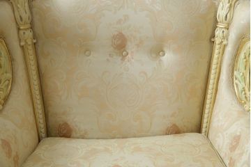 中古　美品　イタリア高級家具　SILIK(シリック)　ロココ調　優雅で上品な空間づくりにぴったりな1人掛けソファ(一人掛けソファ、1P、アームソファ)(R-075093)