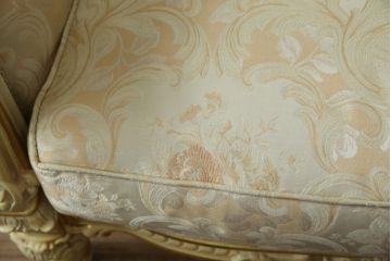中古　美品　イタリア高級家具　SILIK(シリック)　ロココ調　優雅で上品な空間づくりにぴったりな1人掛けソファ(一人掛けソファ、1P、アームソファ)(R-075093)