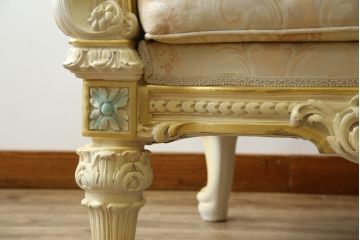 中古　美品　イタリア高級家具　SILIK(シリック)　ロココ調　優雅で上品な空間づくりにぴったりな1人掛けソファ(一人掛けソファ、1P、アームソファ)(R-075093)