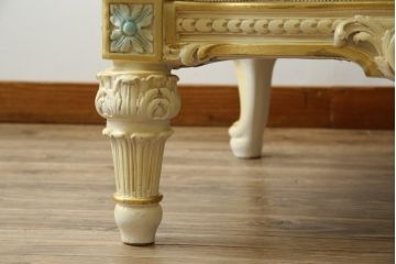 中古　美品　イタリア高級家具　SILIK(シリック)　ロココ調　優雅で上品な空間づくりにぴったりな1人掛けソファ(一人掛けソファ、1P、アームソファ)(R-075093)