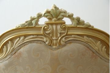 中古　美品　イタリア高級家具　SILIK(シリック)　ロココ調　優雅で上品な空間づくりにぴったりな1人掛けソファ(一人掛けソファ、1P、アームソファ)(R-075093)