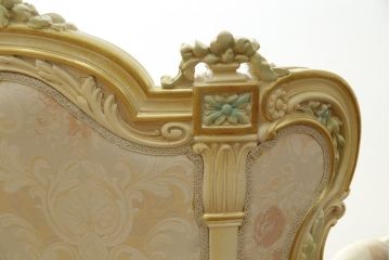 中古　美品　イタリア高級家具　SILIK(シリック)　ロココ調　優雅で上品な空間づくりにぴったりな1人掛けソファ(一人掛けソファ、1P、アームソファ)(R-075093)