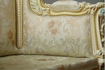 中古　美品　イタリア高級家具　SILIK(シリック)　ロココ調　優雅で上品な空間づくりにぴったりな1人掛けソファ(一人掛けソファ、1P、アームソファ)(R-075093)