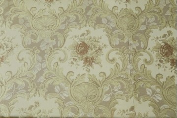中古　イタリア高級家具　SILIK(シリック)　優雅で上品なロココ調の3人掛けソファ　(R-075094)