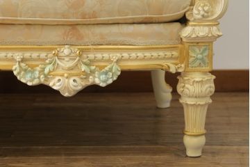中古　美品　イタリア高級家具　SILIK(シリック)　ロココ調　優雅で上品な空間づくりにぴったりな3人掛けソファ(三人掛けソファ、3P、アームソファ)(R-075094)