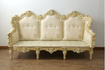 中古　美品　イタリア高級家具　SILIK(シリック)　ロココ調　優雅で上品な空間づくりにぴったりな3人掛けソファ(三人掛けソファ、3P、アームソファ)(R-075094)