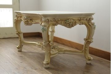 中古　美品　イタリア高級家具　SILIK(シリック)　ロココ調　優雅で上品な空間づくりにぴったりなセンターテーブル(ローテーブル、ソファテーブル、リビングテーブル、4人掛け)(定価約42万円)(R-075095)
