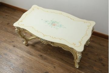 中古　美品　イタリア高級家具　SILIK(シリック)　ロココ調　優雅で上品な空間づくりにぴったりなセンターテーブル(ローテーブル、ソファテーブル、リビングテーブル、4人掛け)(定価約42万円)(R-075095)