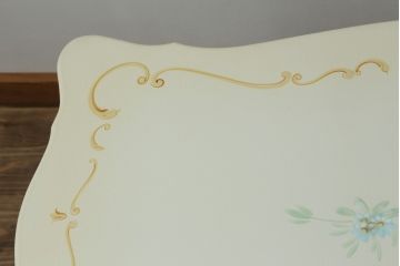 中古　美品　イタリア高級家具　SILIK(シリック)　ロココ調　優雅で上品な空間づくりにぴったりなセンターテーブル(ローテーブル、ソファテーブル、リビングテーブル、4人掛け)(定価約42万円)(R-075095)