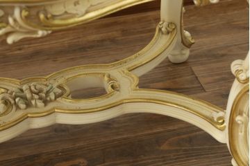 中古　美品　イタリア高級家具　SILIK(シリック)　ロココ調　優雅で上品な空間づくりにぴったりなセンターテーブル(ローテーブル、ソファテーブル、リビングテーブル、4人掛け)(定価約42万円)(R-075095)