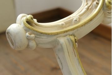 中古　美品　イタリア高級家具　SILIK(シリック)　ロココ調　優雅で上品な空間づくりにぴったりなセンターテーブル(ローテーブル、ソファテーブル、リビングテーブル、4人掛け)(定価約42万円)(R-075095)