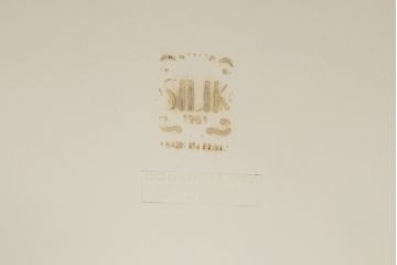 中古　美品　イタリア高級家具　SILIK(シリック)　ロココ調　優雅で上品な空間づくりにぴったりなセンターテーブル(ローテーブル、ソファテーブル、リビングテーブル、4人掛け)(定価約42万円)(R-075095)