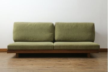 中古　AKASE(旧アカセ木工)　MASTERWAL(マスターウォール)　DANISH SOFA(デニッシュソファ)　ウォールナット材　ゆったりとした座り心地が魅力的な3人掛けソファ(三人掛け、3P、トリプルソファ)(定価約38万円)(R-075102)